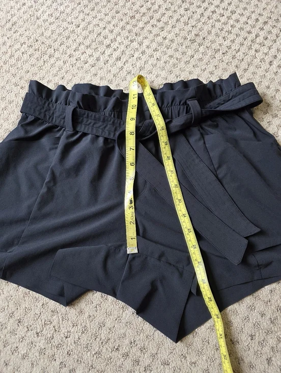 Athleta Black High-Waist Tie Shorts - Picture 4 of 8